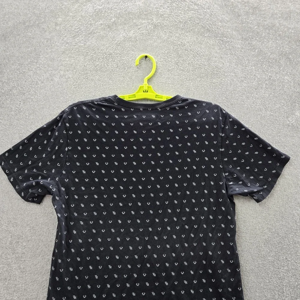 True Religion‎ Men Shirt S Black Geometric Logo Short Sleeve